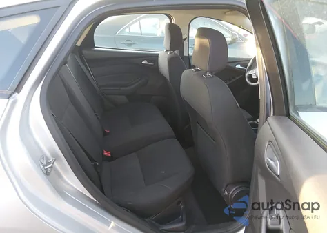 2018 Ford Focus Se z USA, uszkodzony, nr VIN 1FADP3K21JL206415